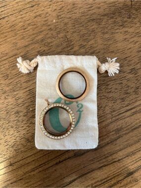 Origami Owl Gold Locket w/Crystals twist face+ Rose Gold twist face